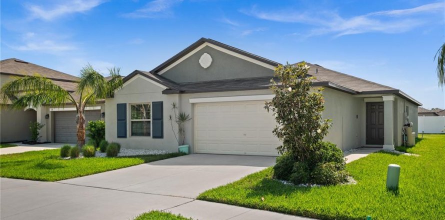 House in Ruskin, Florida 4 bedrooms, 171.03 sq.m. № 1740449