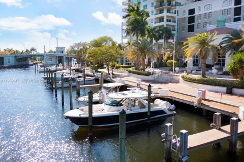 Купить кондоминиум в Форт-Лодердейл, Флорида 2 спальни, 177.54м2, № 2041427 - фото 29