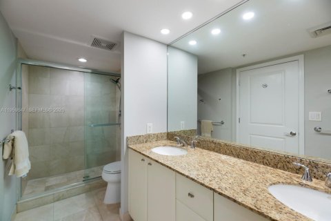 Купить кондоминиум в Форт-Лодердейл, Флорида 2 спальни, 177.54м2, № 2041427 - фото 17