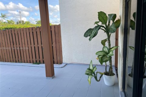 Villa ou maison à louer à Miami, Floride: 3 chambres, 188.78 m2 № 2154506 - photo 21
