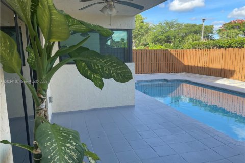 Villa ou maison à louer à Miami, Floride: 3 chambres, 188.78 m2 № 2154506 - photo 27