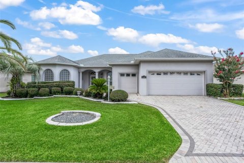 House in Summerfield, Florida 3 bedrooms, 195.09 sq.m. № 2195631 - photo 5