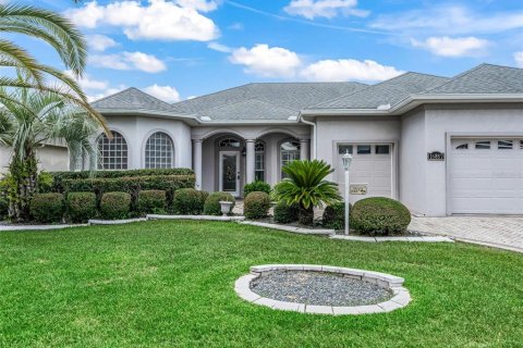 House in Summerfield, Florida 3 bedrooms, 195.09 sq.m. № 2195631 - photo 7
