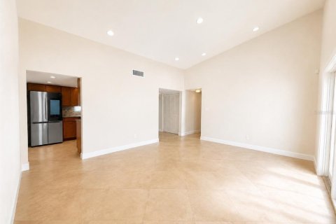 Villa ou maison à vendre à Casselberry, Floride: 4 chambres, 206.89 m2 № 2221052 - photo 6