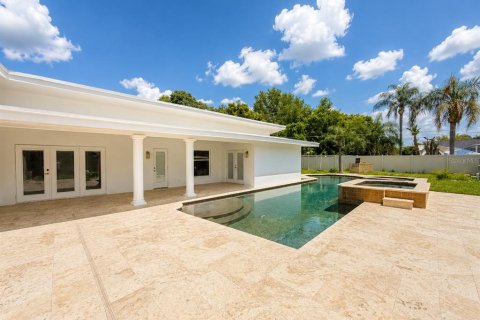 Villa ou maison à vendre à Casselberry, Floride: 4 chambres, 206.89 m2 № 2221052 - photo 2