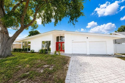 Villa ou maison à Casselberry, Floride 4 chambres, 206.89 m2 № 2221052