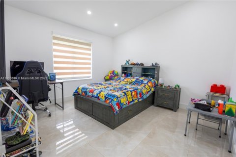 House in Homestead, Florida 4 bedrooms, 193.79 sq.m. № 1965110 - photo 15