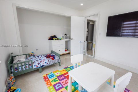 House in Homestead, Florida 4 bedrooms, 193.79 sq.m. № 1965110 - photo 18