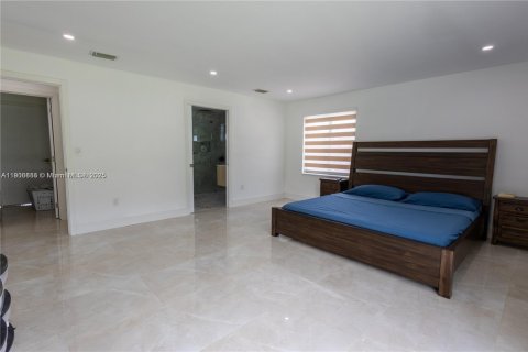 House in Homestead, Florida 4 bedrooms, 193.79 sq.m. № 1965110 - photo 10