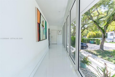 Villa ou maison à vendre à Palmetto Bay, Floride: 3 chambres, 226.31 m2 № 2339863 - photo 4