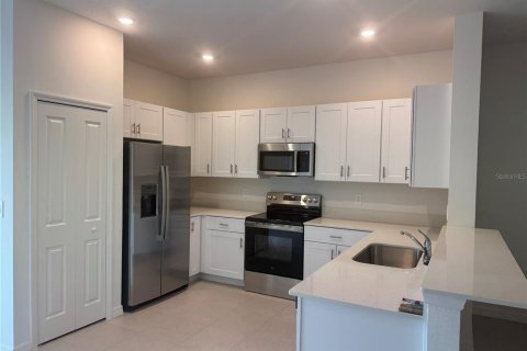 Adosado en alquiler en Ruskin, Florida, 3 dormitorios, 151.8 m2 № 1902717 - foto 4