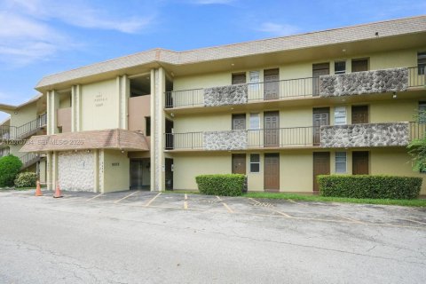 Condo in Plantation, Florida, 1 bedroom  № 2301927