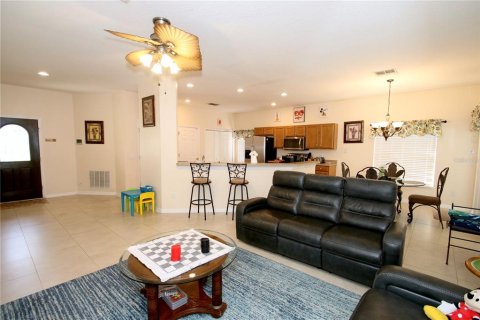 House in Clermont, Florida 3 bedrooms, 143.44 sq.m. № 1903856 - photo 7