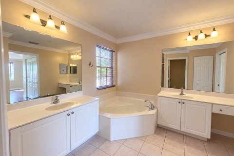 Villa ou maison à louer à Royal Palm Beach, Floride: 5 chambres, 241.64 m2 № 2406227 - photo 11