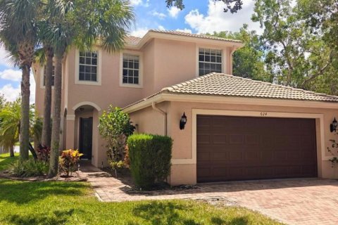 Villa ou maison à louer à Royal Palm Beach, Floride: 5 chambres, 241.64 m2 № 2406227 - photo 2
