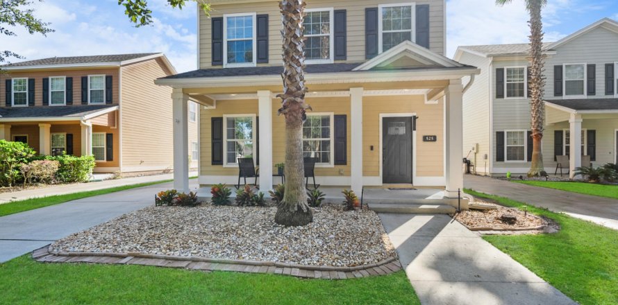 House in Orange Park, Florida 4 bedrooms, 214.23 sq.m. № 875718