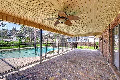 House in Brandon, Florida 4 bedrooms, 200.02 sq.m. № 2305893 - photo 28