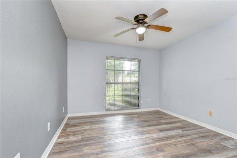 House in Brandon, Florida 4 bedrooms, 200.02 sq.m. № 2305893 - photo 19