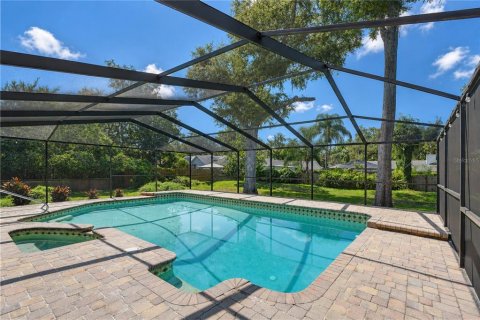 House in Brandon, Florida 4 bedrooms, 200.02 sq.m. № 2305893 - photo 29