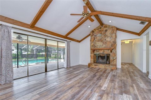 House in Brandon, Florida 4 bedrooms, 200.02 sq.m. № 2305893 - photo 7