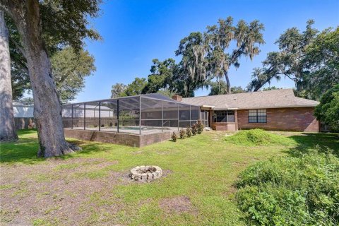 House in Brandon, Florida 4 bedrooms, 200.02 sq.m. № 2305893 - photo 3