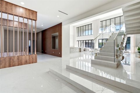 Casa en venta en Lake Mary, Florida, 5 dormitorios, 804.35 m2 № 2320885 - foto 11