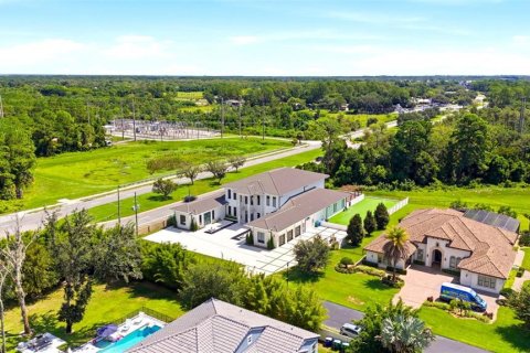 Casa en venta en Lake Mary, Florida, 5 dormitorios, 804.35 m2 № 2320885 - foto 6