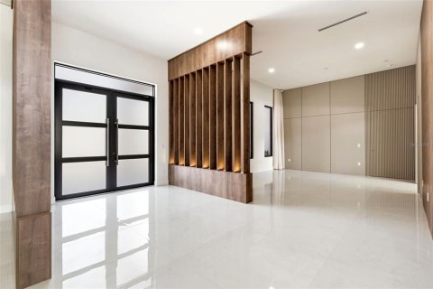 Casa en venta en Lake Mary, Florida, 5 dormitorios, 804.35 m2 № 2320885 - foto 22