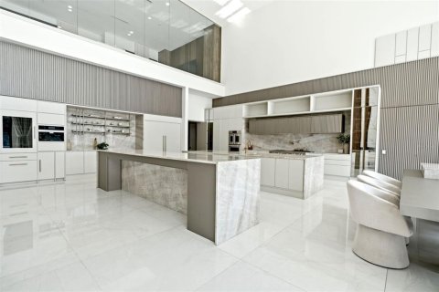 Casa en venta en Lake Mary, Florida, 5 dormitorios, 804.35 m2 № 2320885 - foto 15