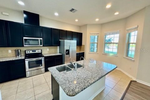 Villa ou maison à louer à Orlando, Floride: 4 chambres, 220.74 m2 № 2098646 - photo 9
