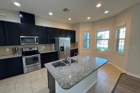 Villa ou maison à louer à Orlando, Floride: 4 chambres, 220.74 m2 № 2098646 - photo 10