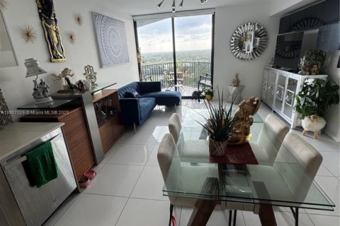 Condo in Doral, Florida, 1 bedroom  № 1897420 - photo 3