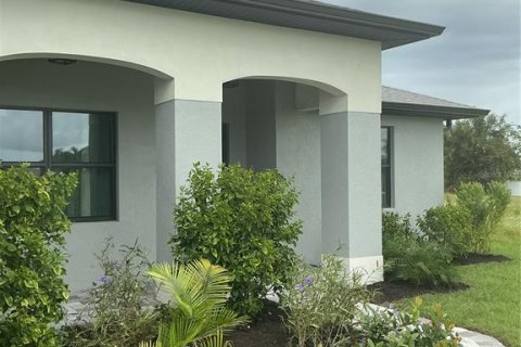 Villa ou maison à vendre à Rotonda, Floride: 3 chambres, 151.43 m2 № 2421813 - photo 8
