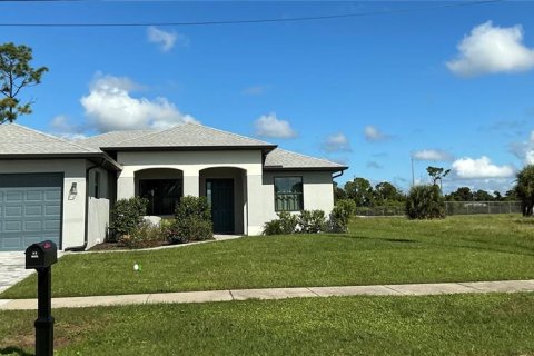 Villa ou maison à vendre à Rotonda, Floride: 3 chambres, 151.43 m2 № 2421813 - photo 5