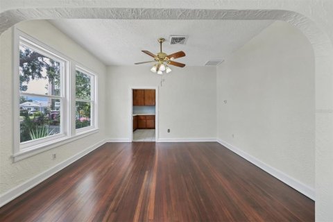 House in Bradenton, Florida 3 bedrooms, 154.5 sq.m. № 1858317 - photo 9