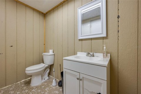 Купить коммерческую недвижимость в Хейнс-Сити, Флорида 334.36м2, № 1667127 - фото 18