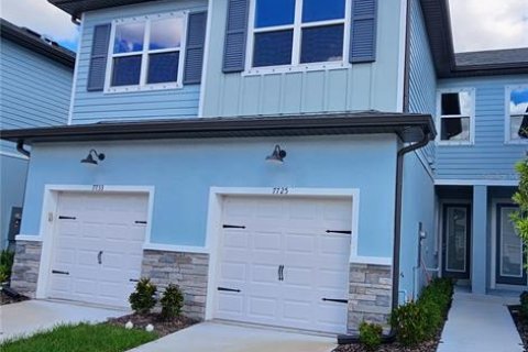 Townhouse in Seminole, Florida 2 bedrooms, 142.51 sq.m. № 2427375