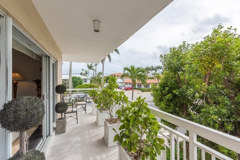 Condo in Palm Beach, Florida, 1 bedroom  № 2184920 - photo 15