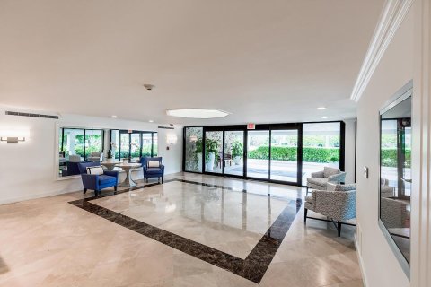 Condo in Palm Beach, Florida, 1 bedroom  № 2184920 - photo 22