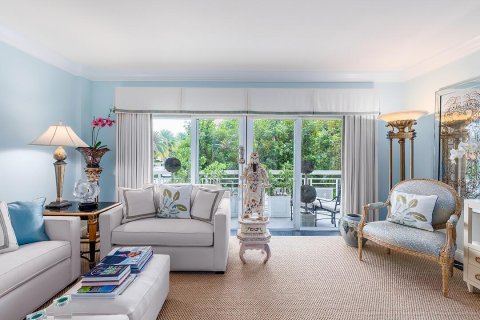 Condo in Palm Beach, Florida, 1 bedroom  № 2184920 - photo 3