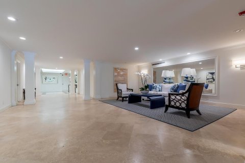 Condo in Palm Beach, Florida, 1 bedroom  № 2184920 - photo 23
