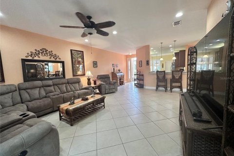 House in Wimauma, Florida 2 bedrooms, 141.58 sq.m. № 1837575 - photo 13