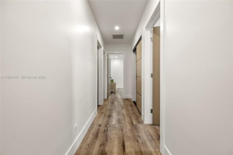 Casa en venta en Lighthouse Point, Florida, 4 dormitorios, 229.1 m2 № 2027096 - foto 16