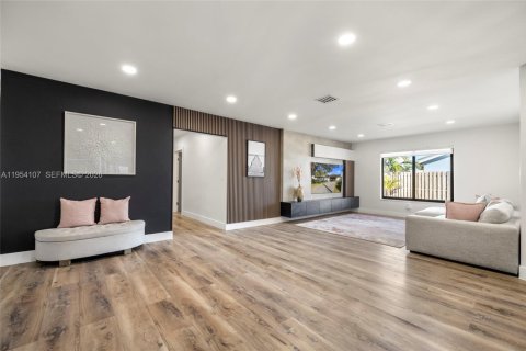 Casa en venta en Lighthouse Point, Florida, 4 dormitorios, 229.1 m2 № 2027096 - foto 2