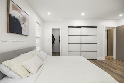 Casa en venta en Lighthouse Point, Florida, 4 dormitorios, 229.1 m2 № 2027096 - foto 27