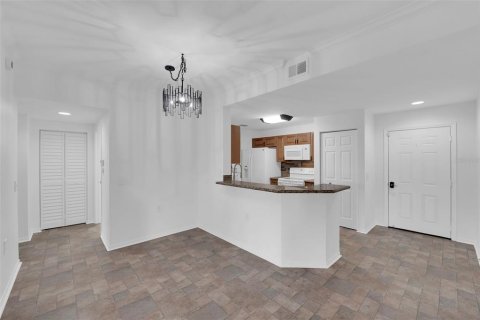Copropriété à vendre à Cape Coral, Floride: 2 chambres, 113.62 m2 № 1843143 - photo 18
