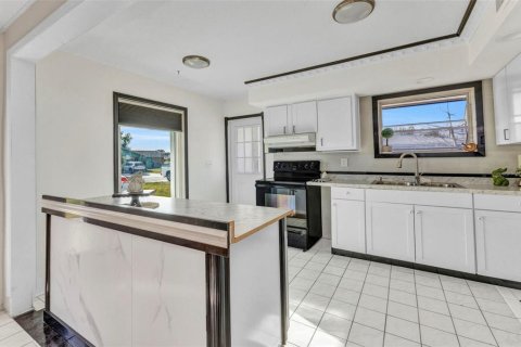 Casa en venta en Port Charlotte, Florida, 3 dormitorios, 116.5 m2 № 1724502 - foto 4