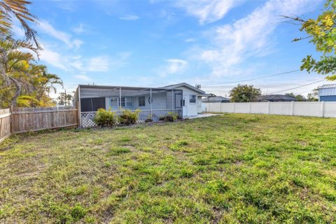 Casa en venta en Port Charlotte, Florida, 3 dormitorios, 116.5 m2 № 1724502 - foto 26