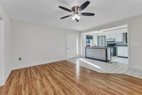 Casa en venta en Port Charlotte, Florida, 3 dormitorios, 116.5 m2 № 1724502 - foto 11