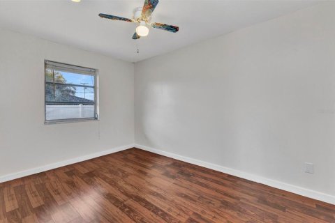 Casa en venta en Port Charlotte, Florida, 3 dormitorios, 116.5 m2 № 1724502 - foto 21